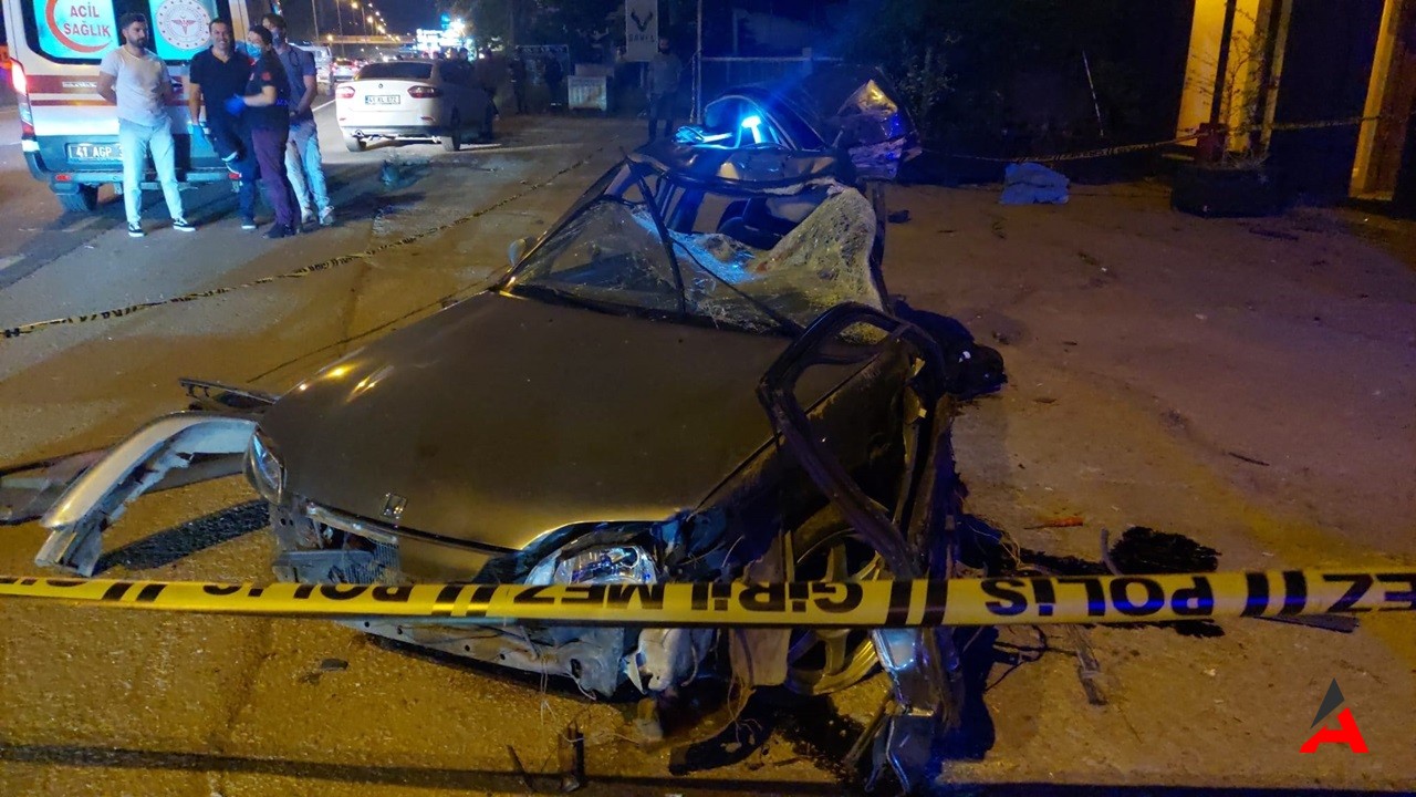 Kocaeli'de Otomobilin Çarptığı Başöğretmen Hayatını Kaybetti1