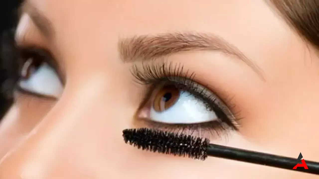 Maskara Ve Eyeliner