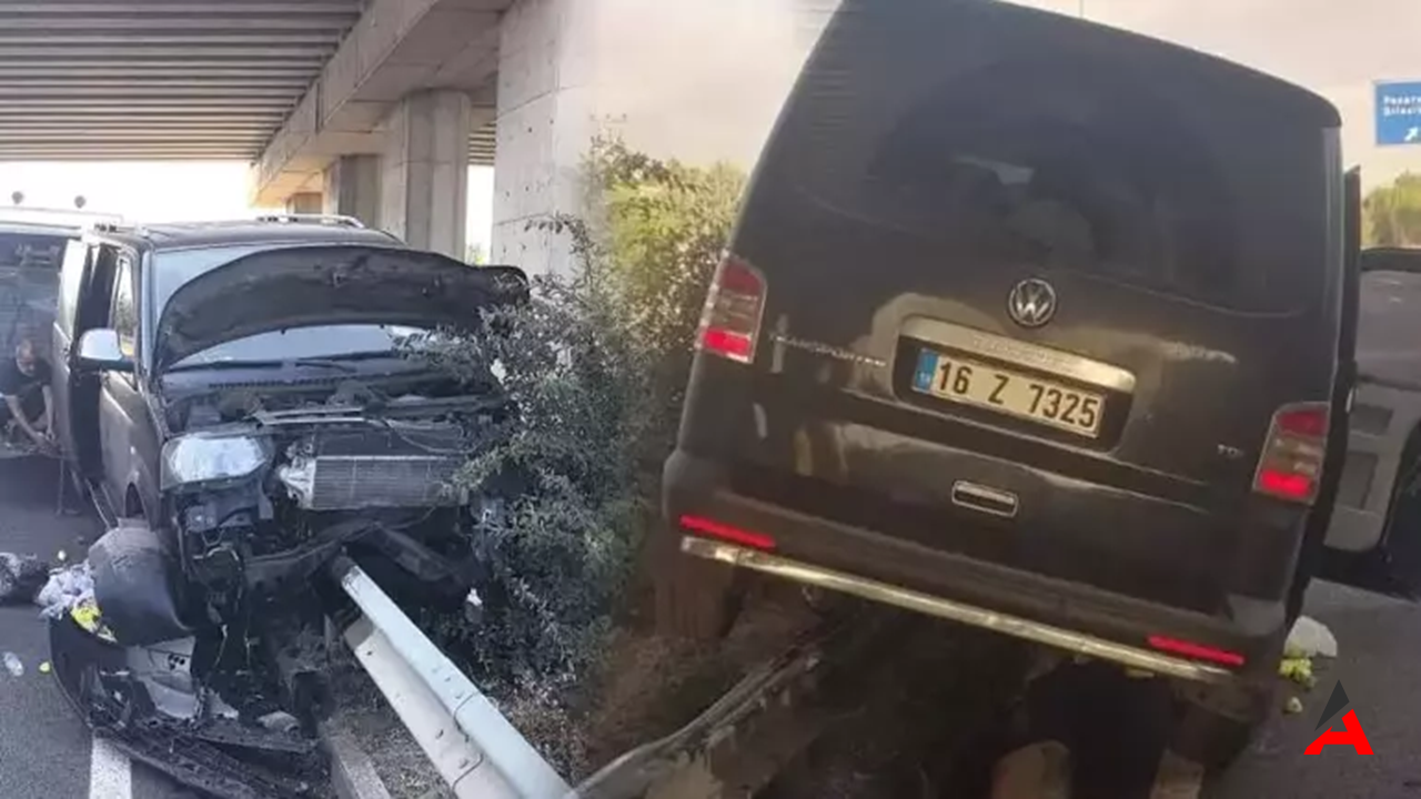 Bursa'da Taziye Dönüşü Feci Kazaminibüs Bariyerlere Saplandı, 10 Yaralı, 1'I Ağır!1