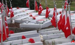 Sakarya'da Duygusal Anma Çanakkale Zaferi'nin 109. Yılında Şehitler Törenle Anıldı!