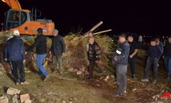 Aksaray'da Ahır Çöktü: 50 Hayvan Öldü