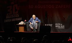 Prof. Dr. İlber Ortaylı'dan Ankara'da Tarih Dersi: 30 Ağustos Zaferi ve Atatürk'ün Unutulmaz Espirisi!