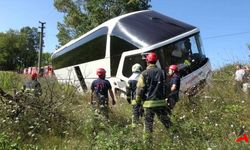 Tur Otobüsü Yan Yattı: 43 Yolcu Mucizevi Şekilde Kurtarıldı!