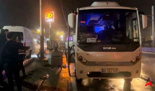 Katar ve Endonezyalı Turistleri Taşıyan Otobüs Kaza Yaptı: 10 Yaralı!