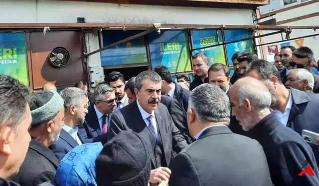 Bakan Tekin'den Erzurum Çat'a Seçim Desteği Çağrısı!