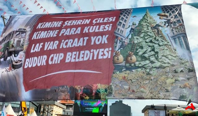 Çorum Mitinginde CHP'ye Gözdağı Erdoğan'dan Eleştiri Dolu Pankartla Mesaj!