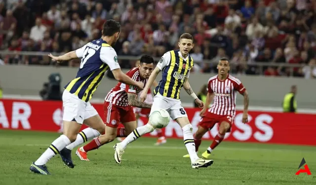 Fenerbahçe-Olympiakos Maçı Şifresiz Yayında! TV8'de Canlı İzle