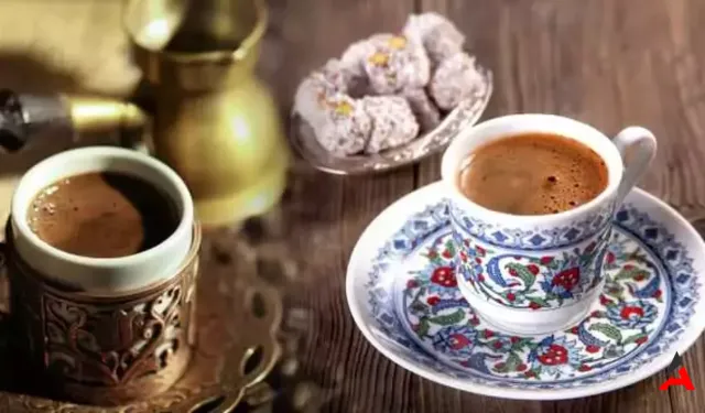 Türk Kahvesi İçmenin İdeal Zamanı ve Koşulları: Açken mi Tokken mi?