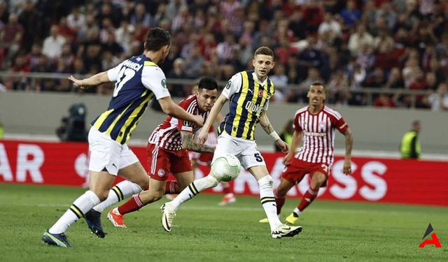TV8'de Büyük Kapışma: Fenerbahçe - Olympiakos Çeyrek Finali Şifresiz Yayında!