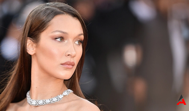 Bella Hadid, Kovboy Sevgilisiyle Texas'ta Karavan Hayatına Başladı