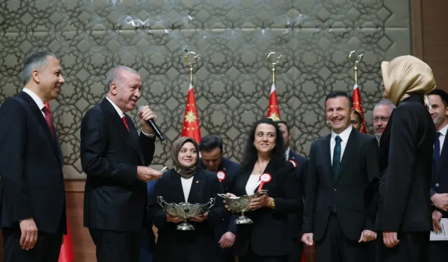 Erdoğan Kaymakam Adaylarına Seslendi: "Kibire Yer Yok, Millete Hizmet Var!"