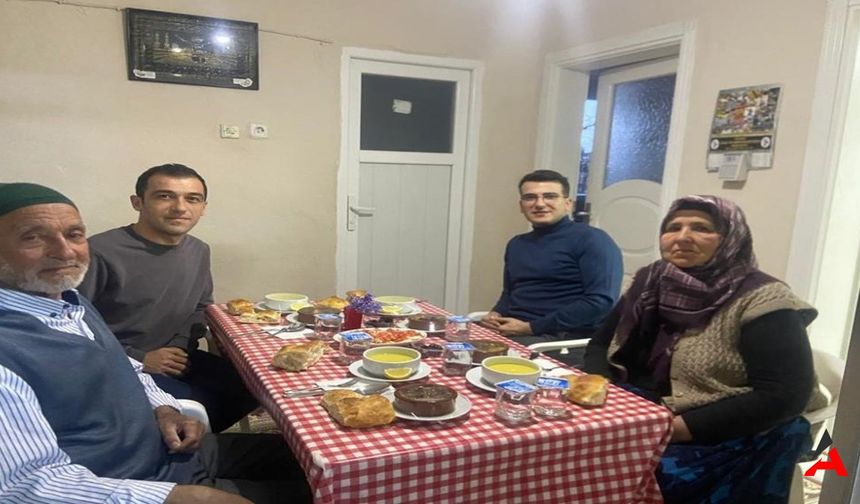 Selendi Kaymakamı'ndan Ramazan'da Anlamlı Ziyaret Kıbrıs Gazisi ile İftar Buluşması