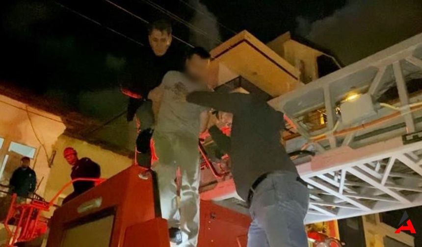 Aksaray'da İlginç Olay: Hırsız ve Polis Ekipleri, Dairede Mahsur Kaldı!